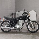 Мотоцикл Yamaha SR400 с пробегом 1319 km