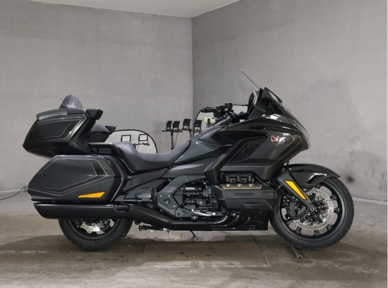Мотоцикл Honda GL1800 TOUR D з пробігом 163 km