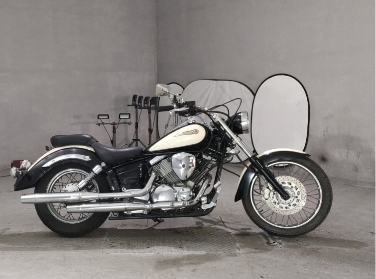 Мотоцикл Yamaha DRAGSTAR XVS250 з пробігом 10602 km