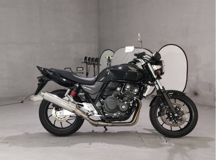 Мотоцикл Honda CB400SFV с пробегом 6283 km