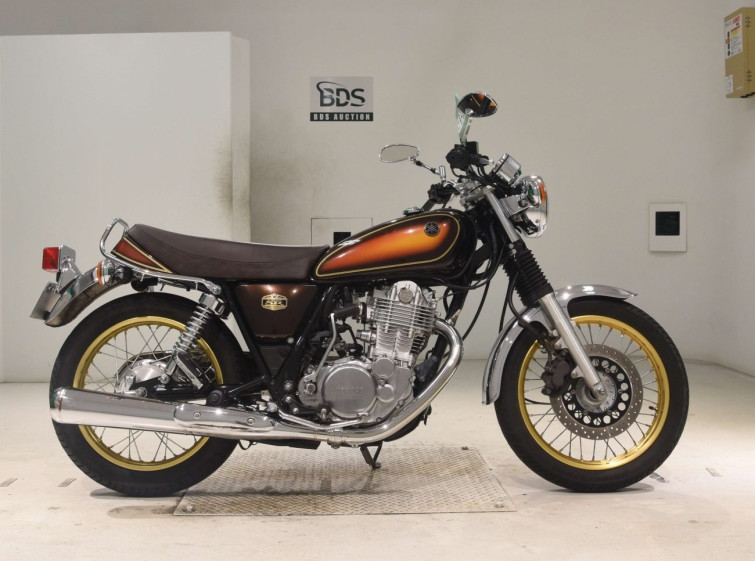 Мотоцикл Yamaha SR400 з пробігом 7083 km