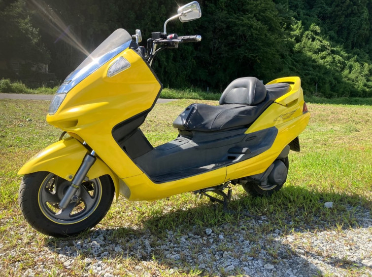 Мотоцикл Yamaha MAJESTY 250 з пробігом 29030 km