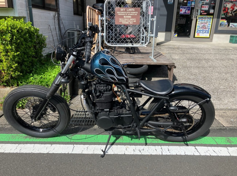 Мотоцикл Yamaha SR400 з пробігом 25 km