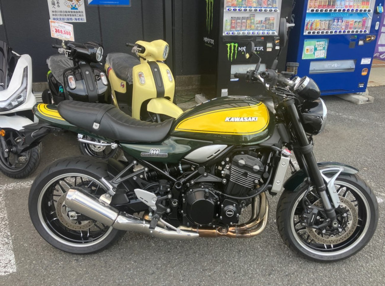 Мотоцикл Kawasaki Z900RS с пробегом 2819 km