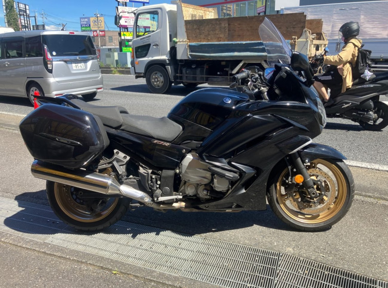 Мотоцикл Yamaha FJR1300 с пробегом 11006 km