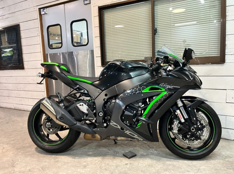 Мотоцикл Kawasaki NINJA ZX-10R с пробегом 17003 km