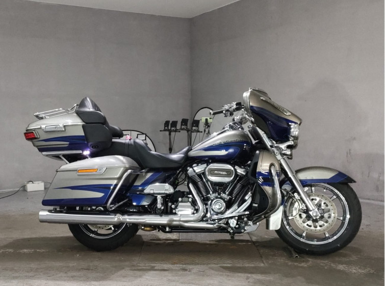 Мотоцикл HD ELECTRA GLIDE FLHTKSE1800 с пробегом 7993 km