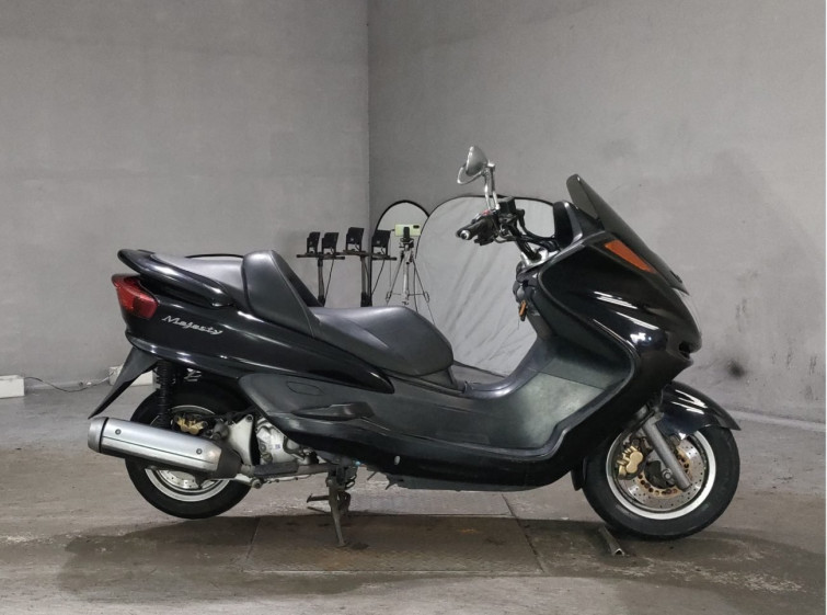 Мотоцикл Yamaha MAJESTY 250C с пробегом 28668 km