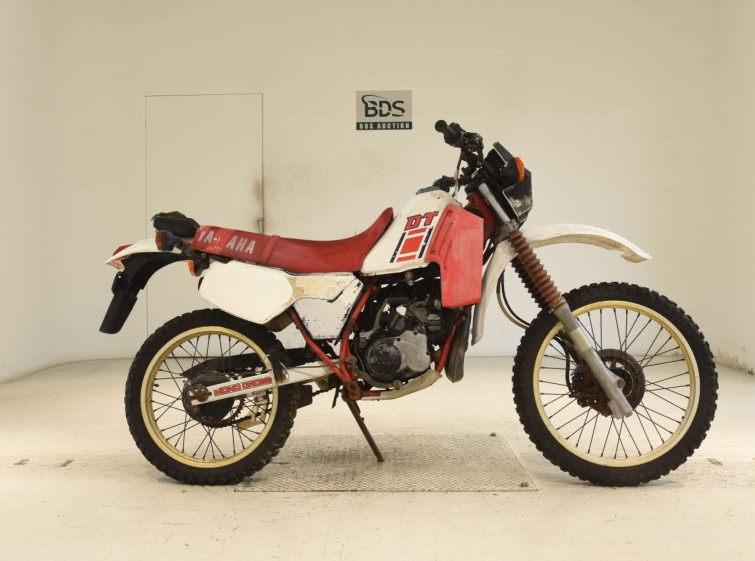 Мотоцикл Yamaha DT200R с пробегом 10213 km