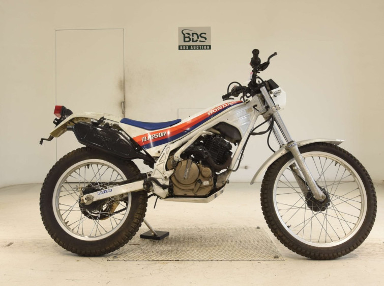 Мотоцикл Honda TLR250R с пробегом 14058 km