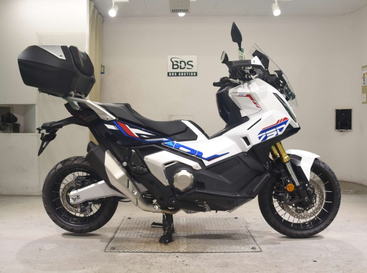 Мотоцикл Honda X-ADV750-2 з пробігом 232 km