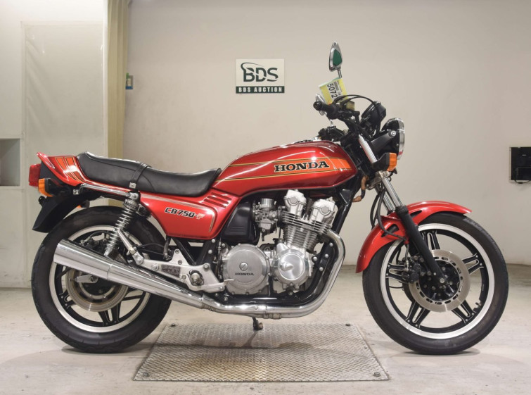 Мотоцикл Honda CB750SF с пробегом 1502 km