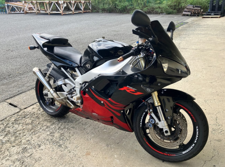 Мотоцикл Yamaha YZF-R1 с пробегом 41939 km