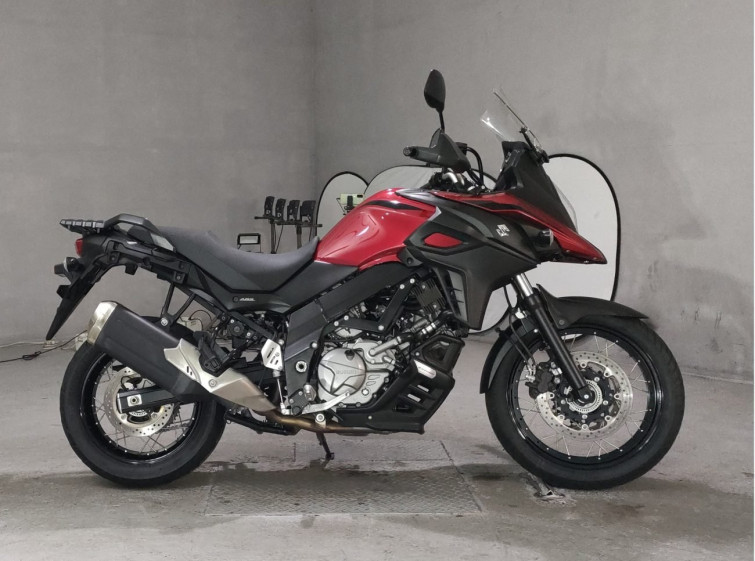 Мотоцикл Suzuki V-STROM DL650XT з пробігом 22716 km