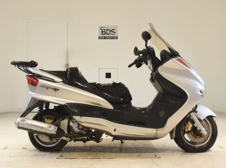Мотоцикл Yamaha MAJESTY 250