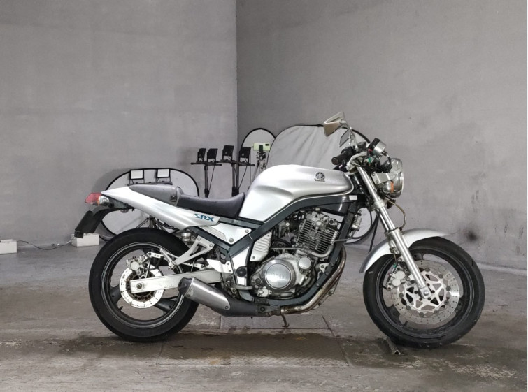 Мотоцикл Yamaha SRX400 з пробігом 34364 km