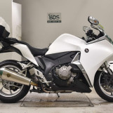 Мотоцикл Honda VFR1200FD с пробегом 41452 km