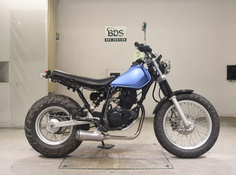 Мотоцикл Yamaha TW200E с пробегом 3972 km