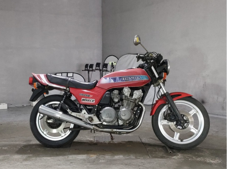 Мотоцикл Honda CB750FOUR с пробегом 67159 km