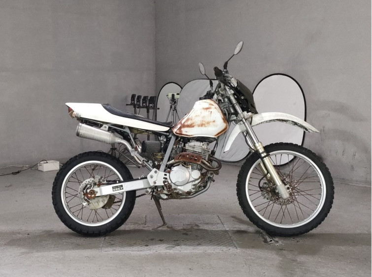 Мотоцикл Honda XR250 з пробігом 3791 km