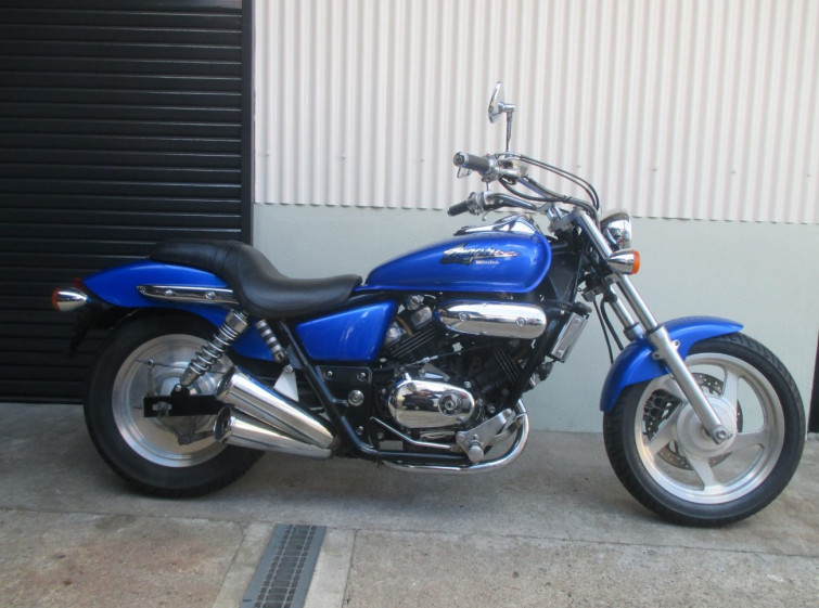 Мотоцикл Honda MAGNA250 с пробегом 6013 km
