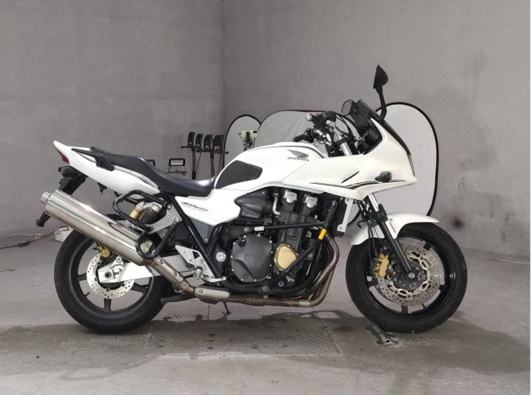 Мотоцикл Honda CB1300 SUPER BOL D’OR с пробегом 13362 km