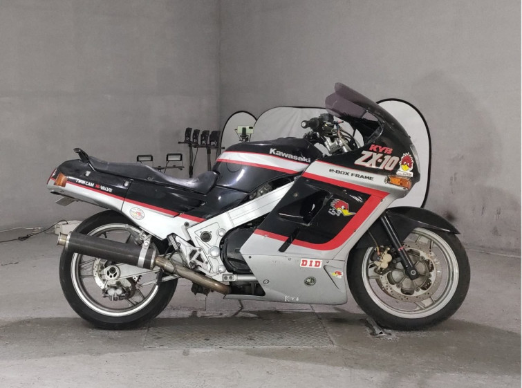 Мотоцикл Kawasaki ZX-10 с пробегом 35885 km