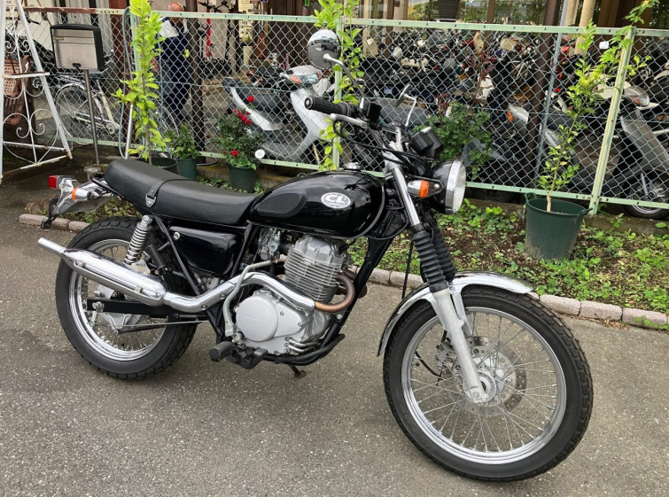 Мотоцикл Honda CL400 с пробегом 8459 km