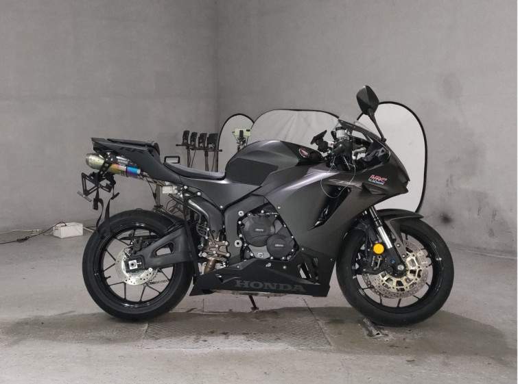 Мотоцикл Honda CBR600RR з пробігом 6318 km