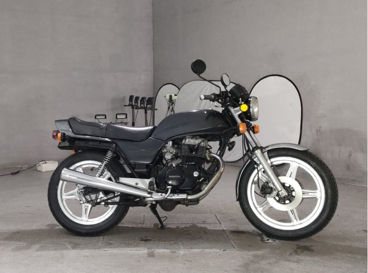 Мотоцикл Honda CB400N з пробігом 48232 km