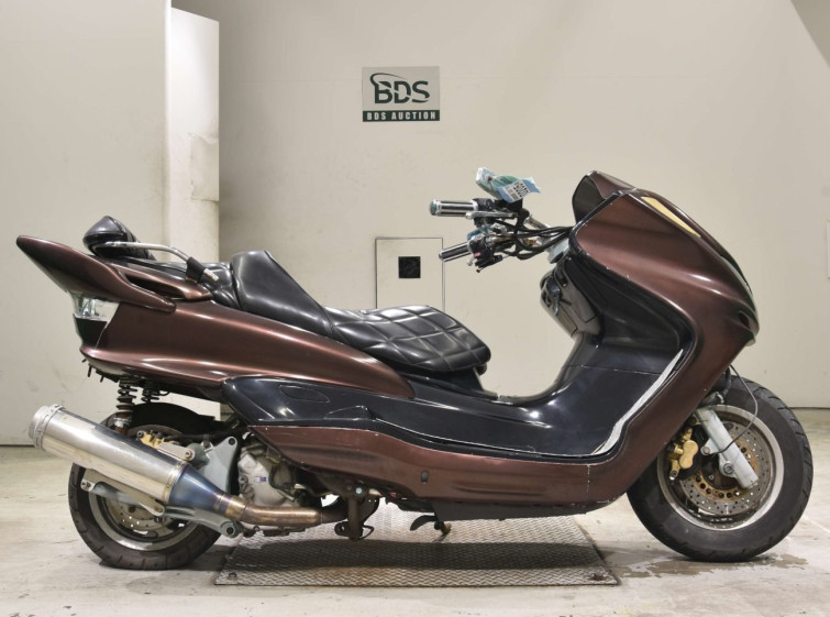 Мотоцикл Yamaha MAJESTY 250 з пробігом 10884 km