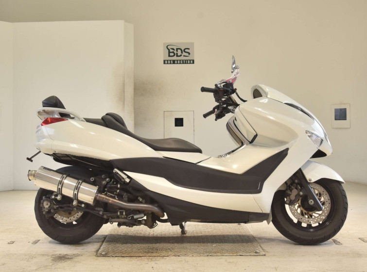 Мотоцикл Yamaha MAJESTY 250