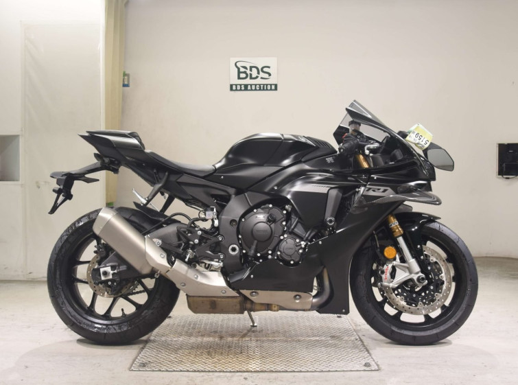 Мотоцикл Yamaha YZF-R1 з пробігом 894 km