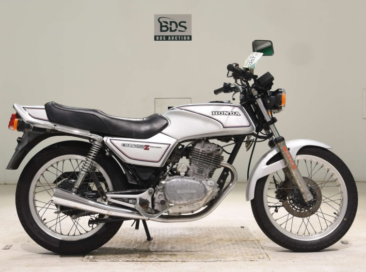 Мотоцикл Honda CB250RS с пробегом 15612 km