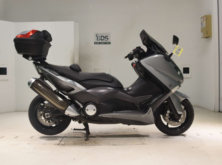 Мотоцикл Yamaha T-MAX500 з пробігом 24551 km