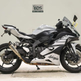 Мотоцикл Kawasaki ZX-4R SE з пробігом 9661 km