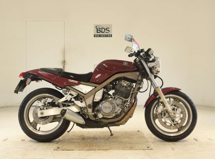 Мотоцикл Yamaha SRX600 с пробегом 13930 km