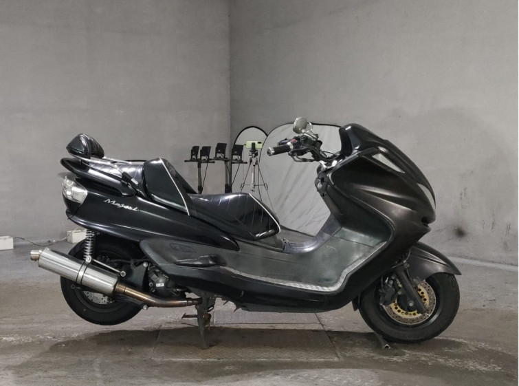 Мотоцикл Yamaha MAJESTY 250C с пробегом 73667 km