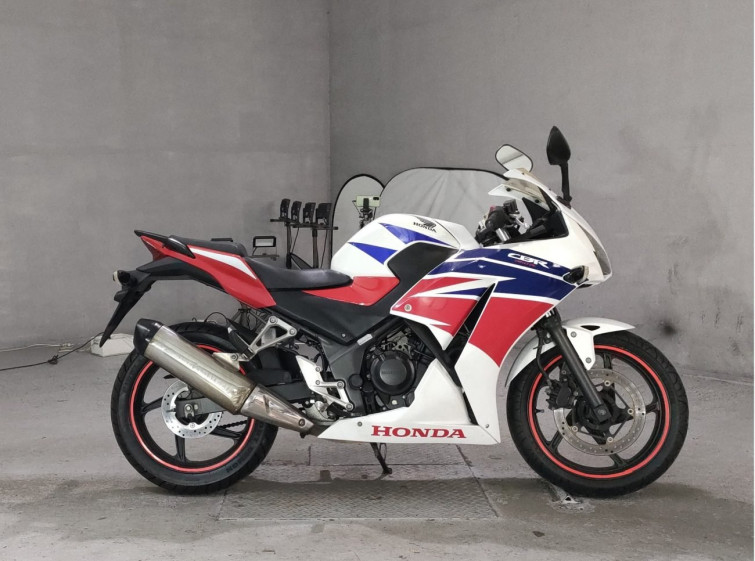 Мотоцикл Honda CBR250R с пробегом 54942 km