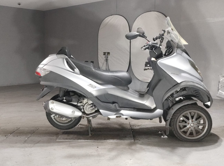 Мотоцикл Piaggio PEERAGE MP3 250RL