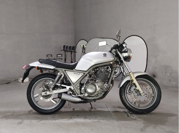 Мотоцикл Yamaha SRX600 с пробегом 4966 km