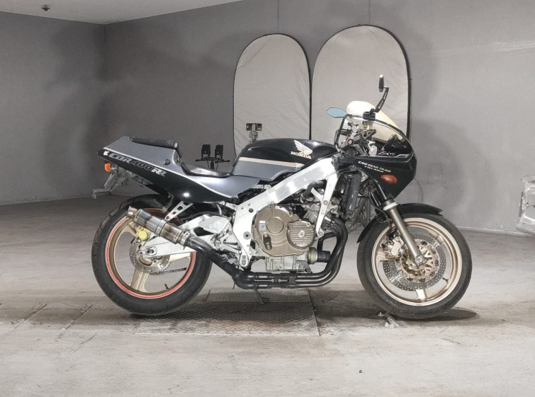 Мотоцикл Honda CBR400RR с пробегом 33281 km