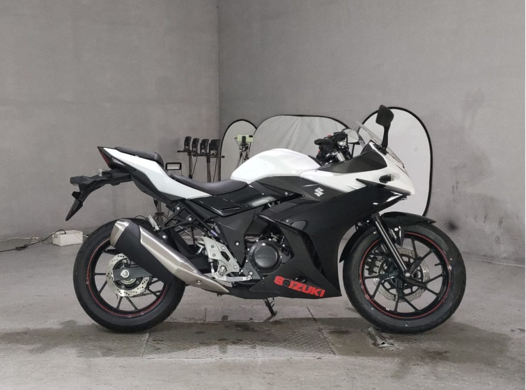 Мотоцикл Suzuki GSX250R с пробегом 1209 km