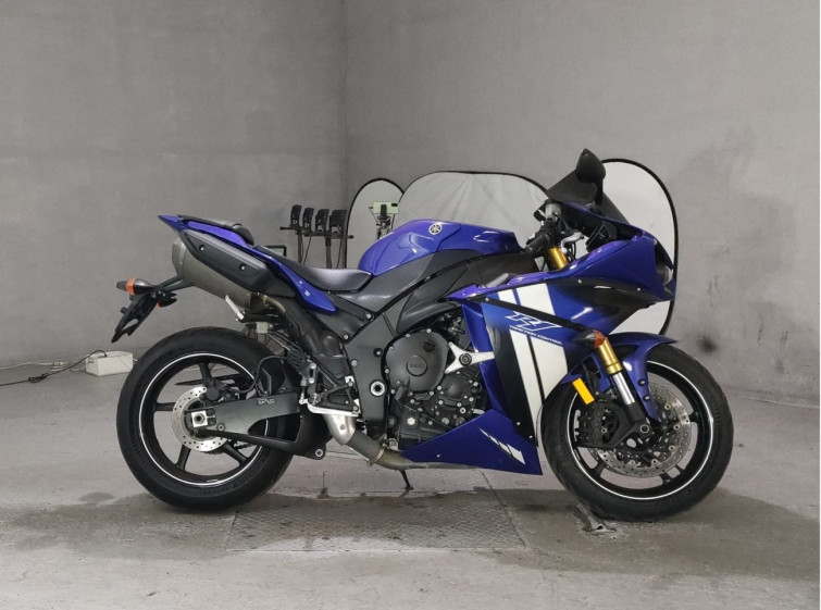 Мотоцикл Yamaha YZF-R1 с пробегом 30913 km