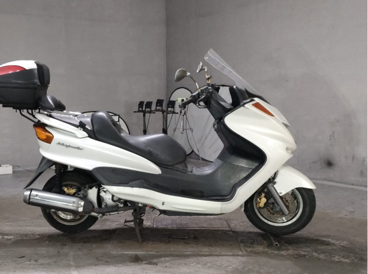 Мотоцикл Yamaha MAJESTY 250 з пробігом 19184 km