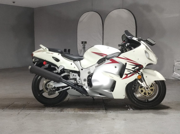 Мотоцикл Suzuki GSX1300R HAYABUSA с пробегом 43833 km