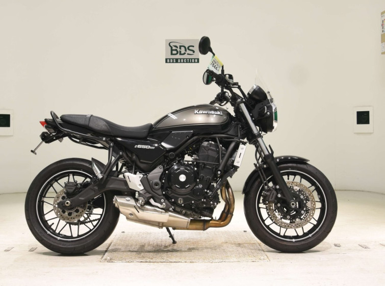 Мотоцикл Kawasaki Z650RS с пробегом 1776 km