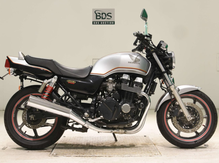 Мотоцикл Honda CB750 с пробегом 11857 km