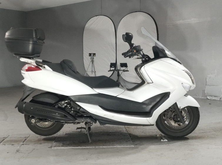 Мотоцикл Yamaha MAJESTY 250 з пробігом 72518 km