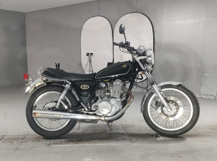Мотоцикл Yamaha SR400 с пробегом 42464 km
